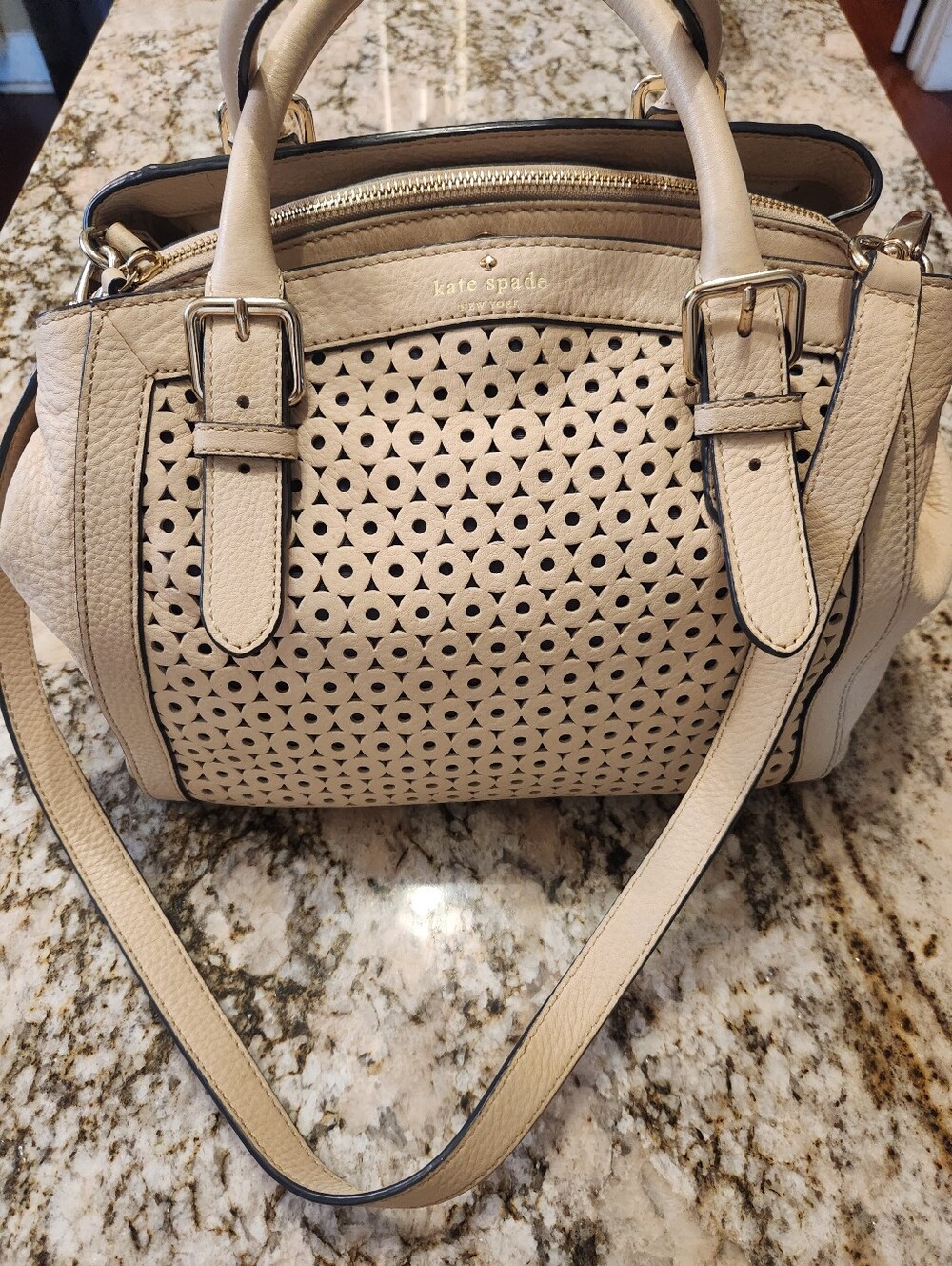 Kate Spade NY Handbag Mercer Isle Sloan Leather Satchel Cream GUC Laser Cut